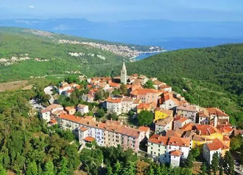 Prázdninový areál Valamar Camping Marina Rabac