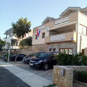 apartment-andjela.hotelinzadar.com/